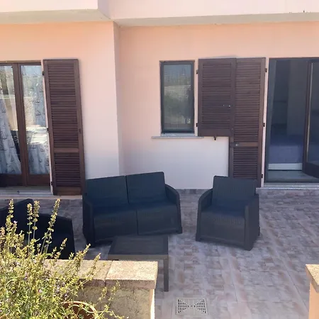 Casa Camelie Holiday home Palau